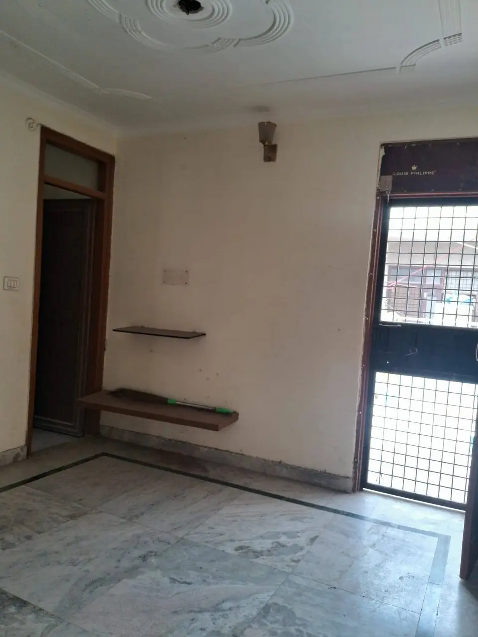 1bhk top flat rent available in shaheen bagh