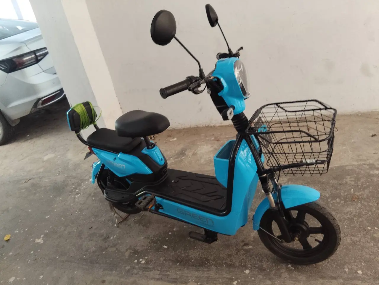 electric scooter