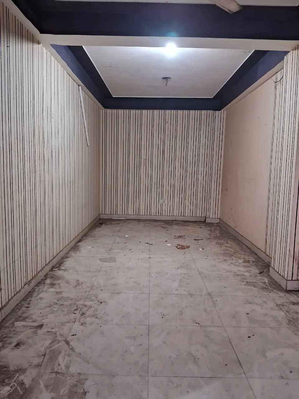 Shop(10/12) For Rent in Shaheen bagh sadab medical